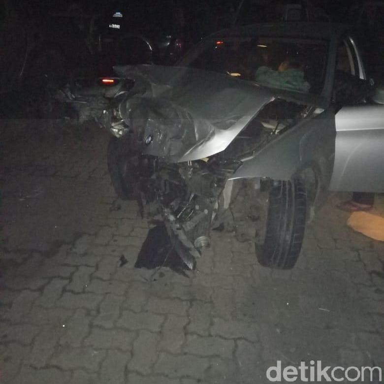 Tes Urine Sopir BMW yang Kecelakaan di Latumenten Negatif Narkoba Tes Urine Sopir BMW yang Kecelakaan di Latumenten Negatif Narkoba