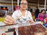 Ratusan Pelaku Industri Tenun Tradisional Gulung Tikar