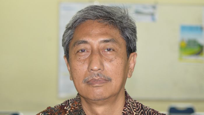 Guru Besar Bidang Ilmu Fisika, Universitas Indonesia Profesor Harsono Soepardjo Foto: istimewa (http://www.fisika.ui.ac.id) Guru Besar Bidang Ilmu Fisika, Universitas Indonesia Profesor Harsono Soepardjo Foto: istimewa (http://www.fisika.ui.ac.id)