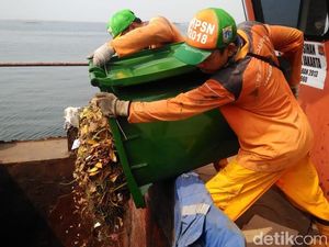 Sampah Apa Saja Yang Memenuhi 3 Pulau Wisata Kepulauan Seribu?