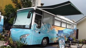 Keren! Bangkai Bus Dimodif Jadi Hotel