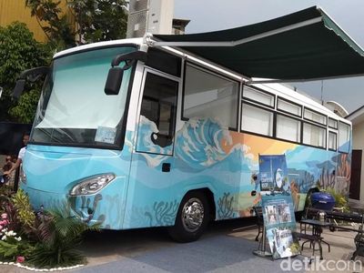 Keren! Bangkai Bus Dimodif Jadi Hotel