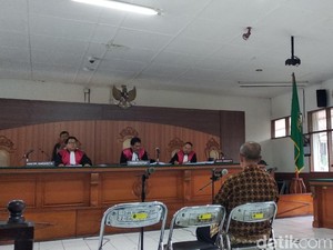 Abubakar Bandingkan Kasusnya dengan Kepala Daerah Lain