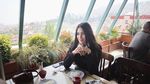 Momen Kulineran Romantis Angbeen Rishi yang Baru Dilamar Adly Fairuz