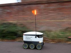 Canggih! Robot Ini Bisa Jadi Kurir Supermarket di Inggris