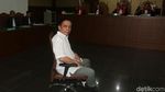 Ekspresi Irwandi Yusuf Saat Sidang Dakwaan