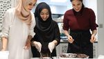 Ini Keseruan Meghan Markle Saat Masak Bersama Komunitas Muslim di London