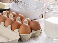 Ini 4 Cara Memecahkan Telur yang Praktis dan Efisien