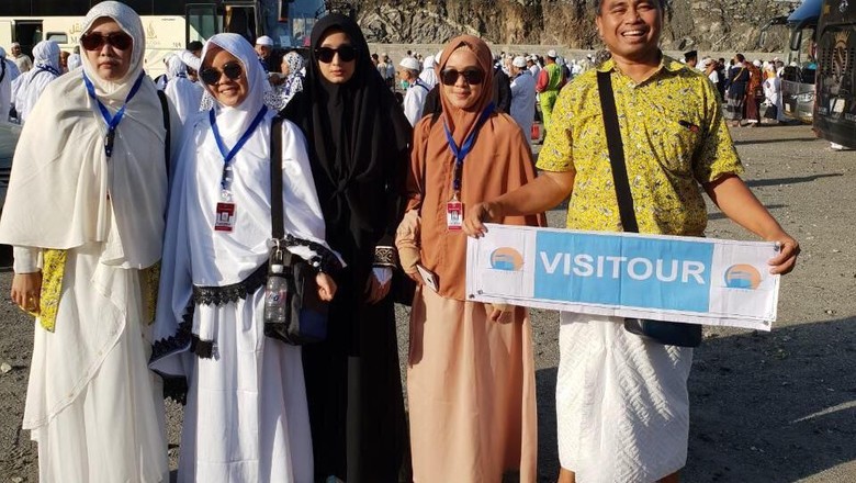 Finalis Sunsilk Hijab Hunt 2018 Diajak Umrah Bareng Kiai Kondang Finalis Sunsilk Hijab Hunt 2018 Diajak Umrah Bareng Kiai Kondang
