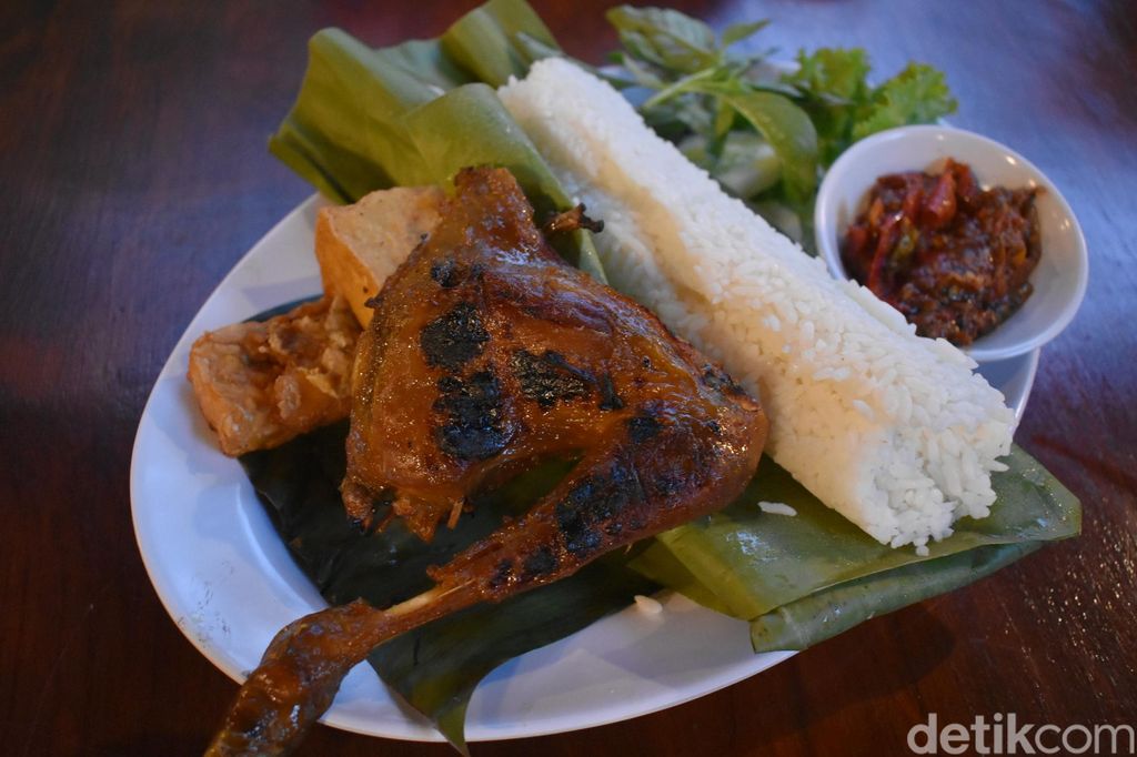 ayam bakar pak atok