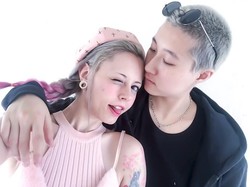 Putri Jackie Chan Diduga Dieksploitasi Pacar Wanita, Begini Curhat Ibunya