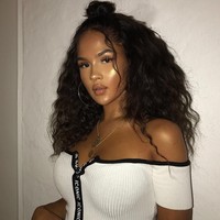 Ini Emma Hallberg, selebgram. yang tengah jadi kontroversi. Tampilan wanita ini dianggap menipu. Foto: Instagram