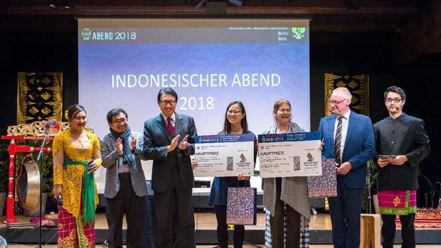 Acara disertai doorprize berhadiah tiket liburan ke Indonesia