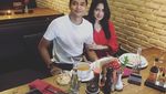 Momen Kulineran Romantis Angbeen Rishi yang Baru Dilamar Adly Fairuz