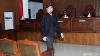Dalam pertimbangannya, jaksa tak menemukan hal yang meringankan hukuman Ahmad Dhani.