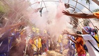 Sinergi Bina Lingkungan PELNI dan PELINDO IV dilaksanakan bertepatan dengan Coral Day yang rutin digelar di Pulau Bangka. Direktur Usaha Angkutan Penumpang PT PELNI (Persero) O.M. Sodikin berharap kehadiran rumah buatan terumbu karang dapat menjadi daya tarik baru bagi wisatawan yang berkunjung ke Pulau Bangka. Foto: dok. Pelni