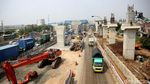 Melihat Proyek Pembangunan LRT di Kawasan Jakarta-Cikampek