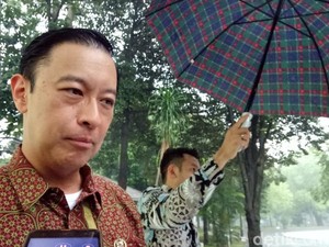 Singgung Contekan, TKN Sebut Tom Lembong Rendahkan Presiden-Langgar Etika