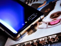 Penampilan Kece Nubia X dengan Dua Layar