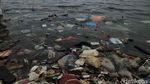 Sampah Plastik Ancam Laut Jakarta