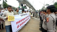 Sejumlah perwakilan sempat diterima oleh perwakilan BPN, namun tak ada hasil yang menggembirakan. Mereka pun berencana untuk menggelar aksi yang lebih besar ke kantor-kantor Kedubes Singapura, Kedubes Malaysia, Kedubes Rusia, dan Kementerian Kesehatan RI apabila tuntutan mereka tak dipenuhi oleh pemerintah.