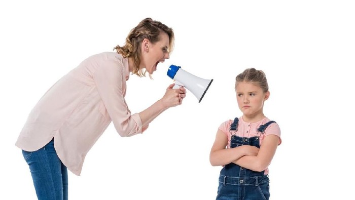 Sifat Buruk Orang Tua Ditiru Anak, Bagaimana Cara Mengatasinya?