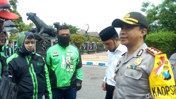 Demo ojol dikawal Kapolres Ponorogo/