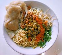 Mampir Ke Bandung Wajib Coba Bakmi Ayam Legendaris di 5 Tempat Ini