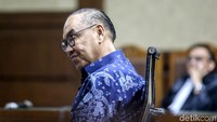 Tuntutan itu diyakini jaksa karena Kotjo terbukti bersalah menyuap mantan Wakil Ketua Komisi VII DPR Eni Maulani Saragih sebesar Rp 4,7 miliar terkait proyek PLTU Riau-1.