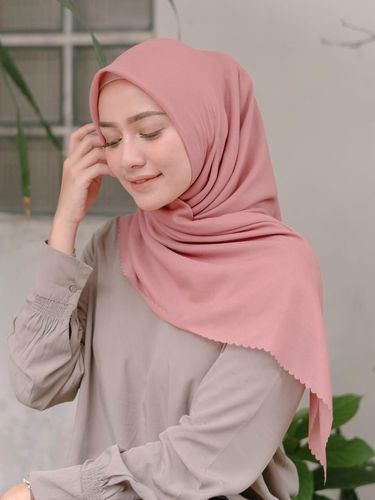  Hijab Street Style Akan Jadi Tren di 2019 Sudah Punya 