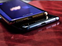 Penampilan Kece Nubia X dengan Dua Layar