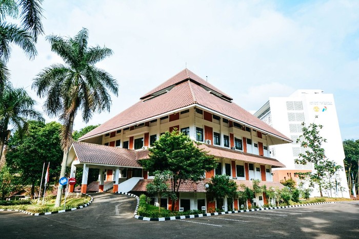 Dekanat FMIPA Universitas Indonesia (UI)