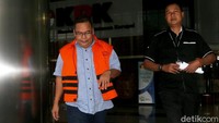 Punding bersama 3 anggota DPRD Kalimantan Tengah lainnya ditetapkan oleh KPK menjadi tersangka usai tertangkap tangan menerima suap dalam kasus pengelolaan limbah sawit beberapa waktu lalu.