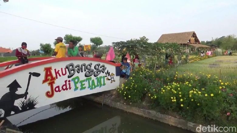 Wisata Gresik Lamongan Tuban Tempat Wisata Indonesia