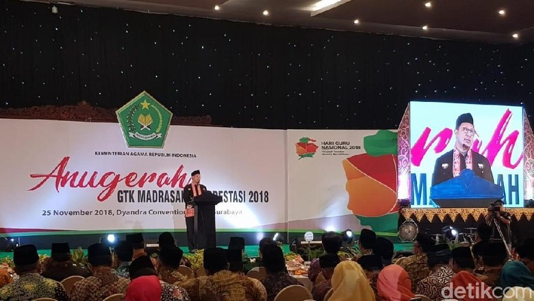 Hari Guru, Menag Imbau Guru jadi Lebih Milenial Hari Guru, Menag Imbau Guru jadi Lebih Milenial