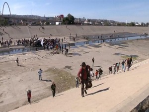 AS Tutup Perbatasan, Migran di Tijuana Ricuh