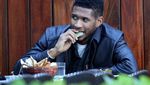 Serunya Usher Saat Makan Malam Bersama Teman hingga Sarapan Sereal