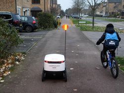 Canggih! Robot Ini Bisa Jadi Kurir Supermarket di Inggris
