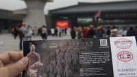 Wisatawan rela jauh-jauh datang melihat patung terakota di Xian, China. Komplek makam kaisar ini punya legenda soal upaya hidup abadi. Merinding nggak sih? (Hermanus Prihatna/Antara)