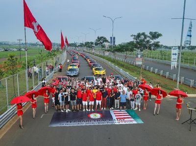 Saat Ferrari Bikin Sesak BSD Tangerang