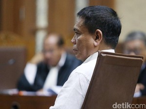 Di Sidang, Plt Gubernur Aceh Ralat Kesaksian Soal Steffy Burase