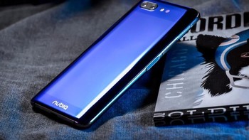 Memori internalnya 256 GB. Foto: Sina Mobile