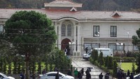 Pada tanggal 1 Oktober sehari sebelum pembunuhan Khashoggi, Abahussain diketahui menghubungi sang pemilik vila dan perkebunan di daerah Yalova melalui ponsel pribadinya.