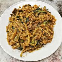 Siang Ini Paling Mantap Makan Lamian Iga Sapi dan Kwetiau Seafood
