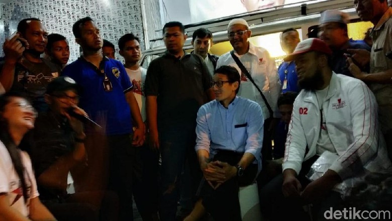 Terkait Kasus Dana Kemah, Sandiaga Beri Dukungan Moril untuk Dahnil Terkait Kasus Dana Kemah, Sandiaga Beri Dukungan Moril untuk Dahnil