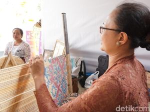 Keren, Kain Tenun Gringsing Jadi Suvenir KTT G20