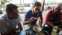 Sedapnya Soto Bathok Mbah Katro yang Pernah Dicicip Sandiaga Uno