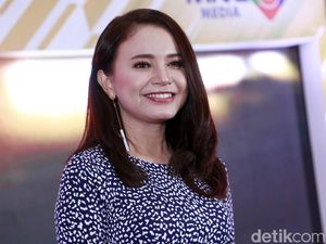 Menghayati Bawakan Lagu Nike Ardilla, Rossa Bikin Haru