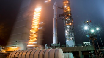 Detik-detik peluncuran InSight menuju ke angkasa. Foto: NASA