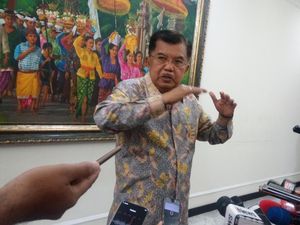 Asing Bisa Masuk 100% di 25 Bidang Usaha, JK: Tak Mengancam UKM